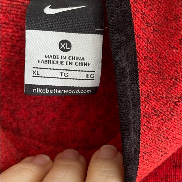 Red Nike Therma Fit Hoodie with Black Accents XL - Picture 6 of 8